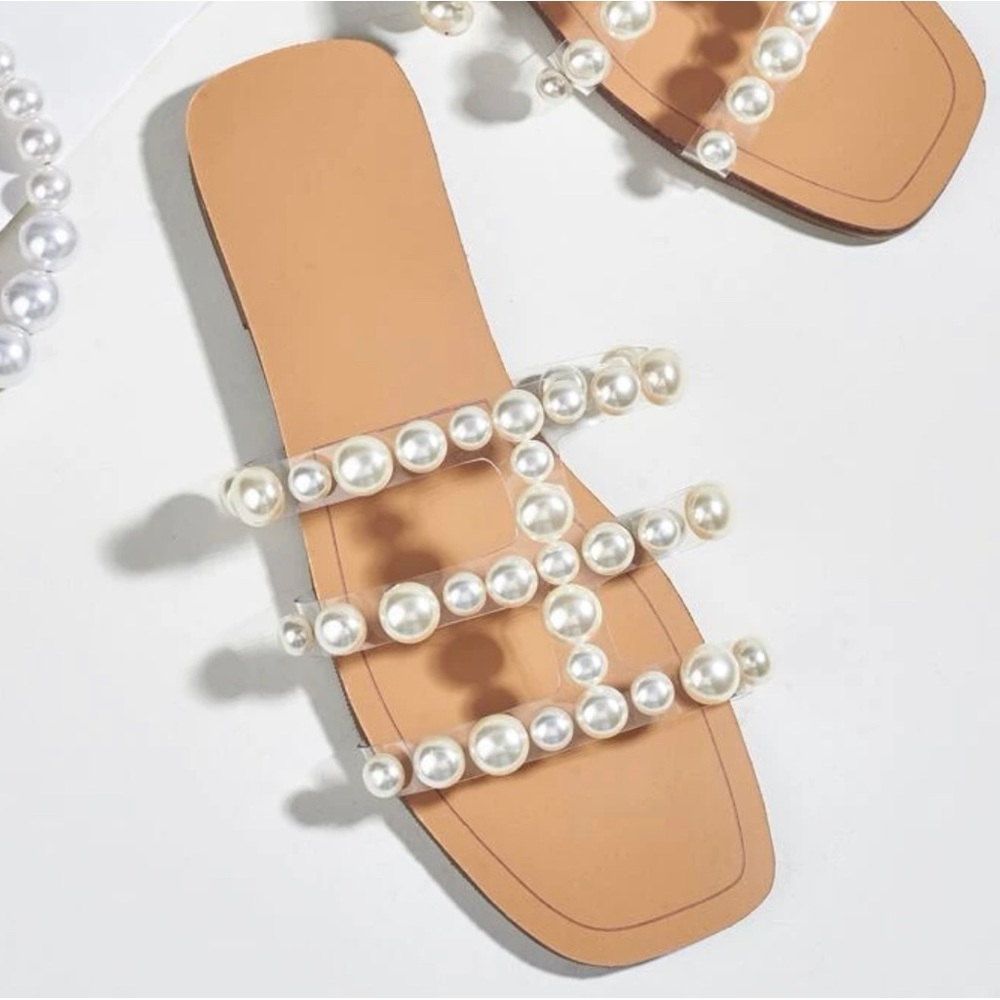 Pearl sandals